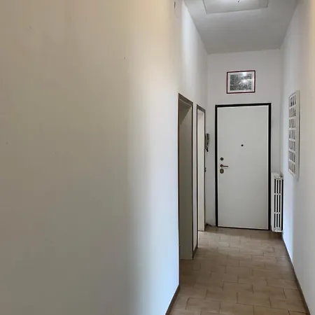 Casa - Via Francigena Via Vandelli * מאסה